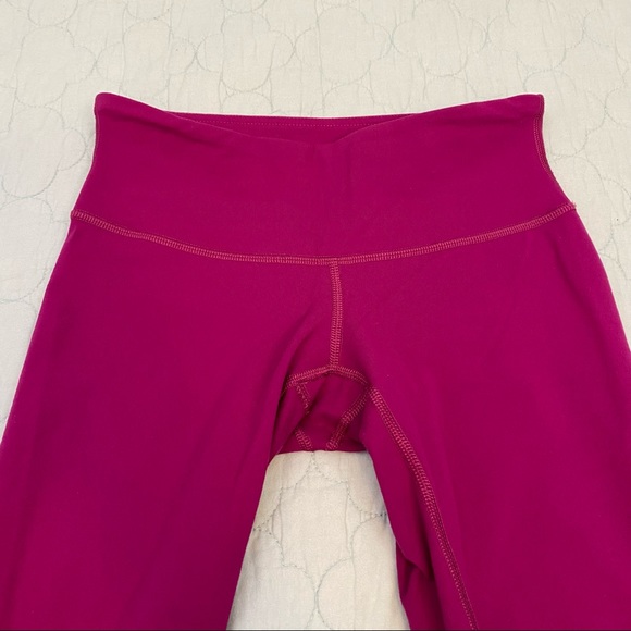 Lululemon Ripened Raspberry Wunder Unders — size 2 - Picture 3 of 8